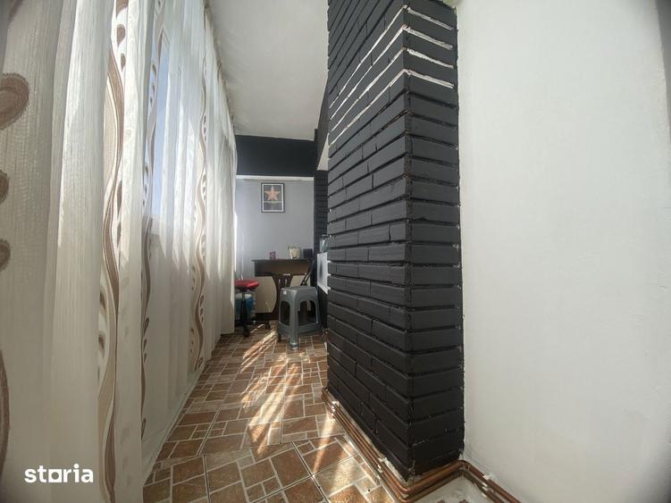 Apartament cu 3 camere decomandat în Micro 11