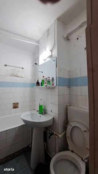 Apartament cu 3 camere decomandat în Agigea