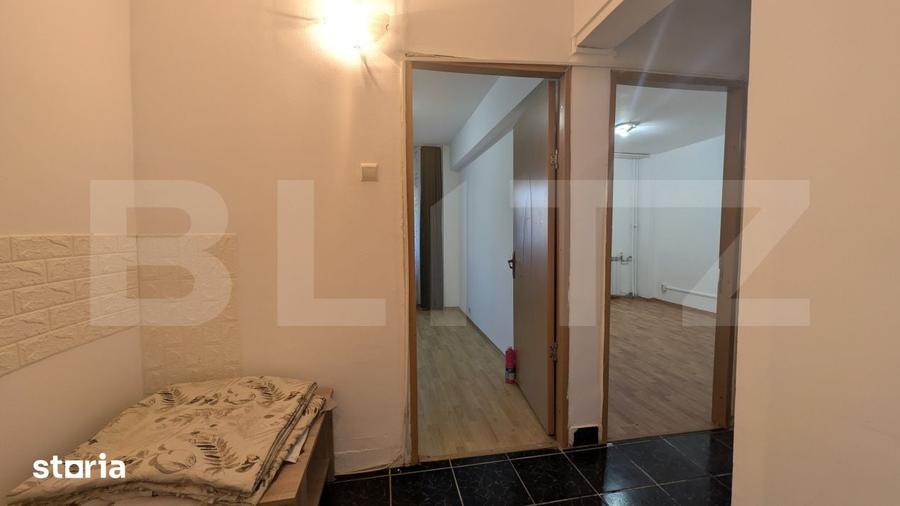 Apartament cu 4 camere decomandat în Republicii