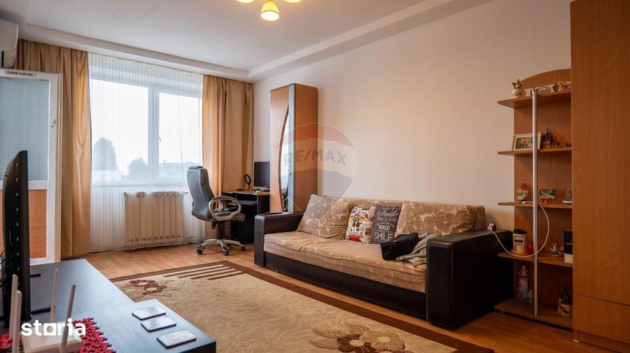 Apartament cu 3 camere decomandat în Rahova