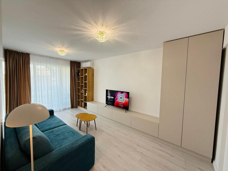 Apartament cu 2 camere decomandat în Calea București