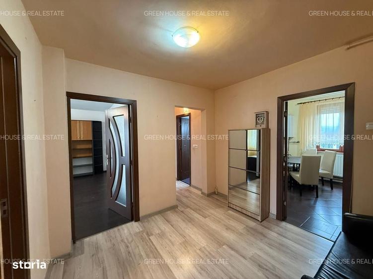 Apartament cu 3 camere decomandat în Deve