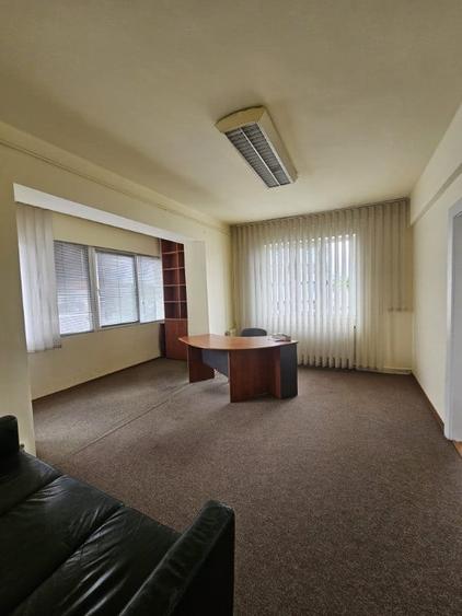 Apartament cu 2 camere semidecomandat în Ultracentral