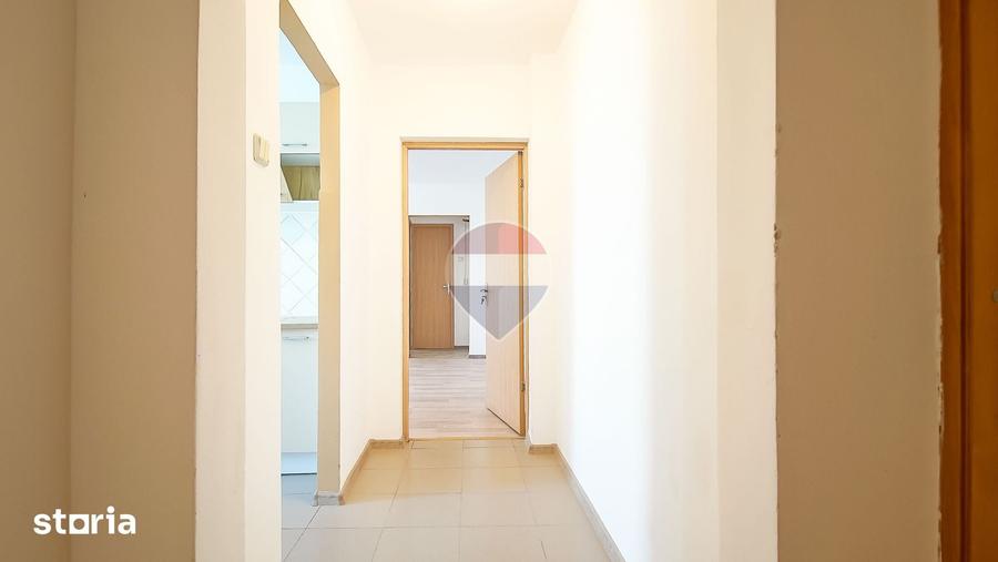 Apartament cu 2 camere semidecomandat în Central