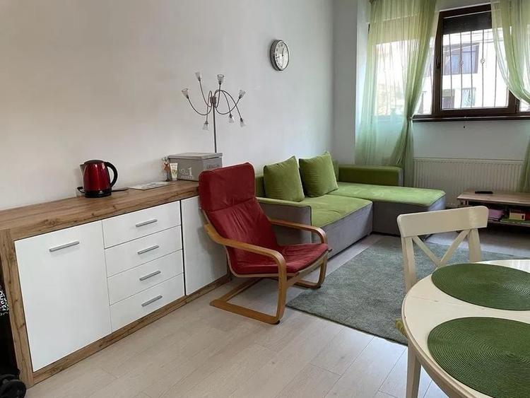 Apartament cu 2 camere decomandat, mobilat în 1 Mai