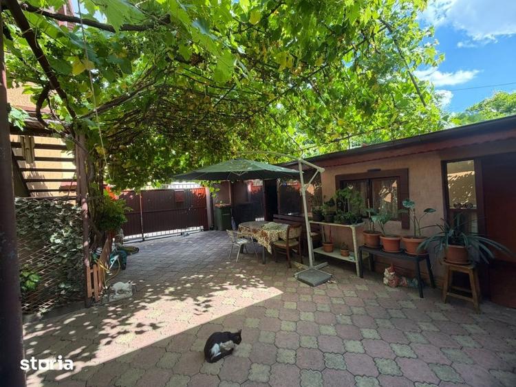 Casa 5 Camere/ Curte/ Bucurestii noi/ Centrala/ Parcare/ Garaj - 1