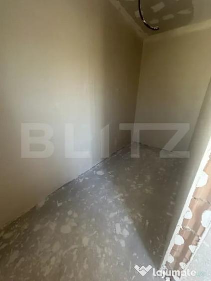 Casă cu 4 camere cu Teren 500 Mp în Păulești