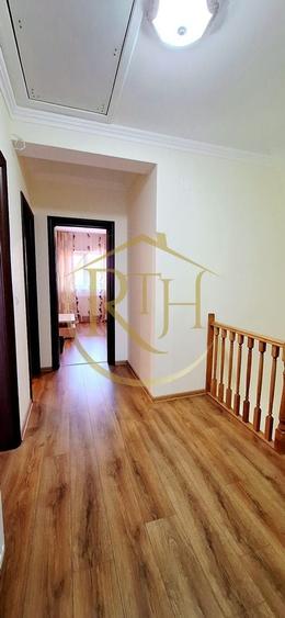 Duplex cu 4 camere cu Canalizare în Dumbrăvița