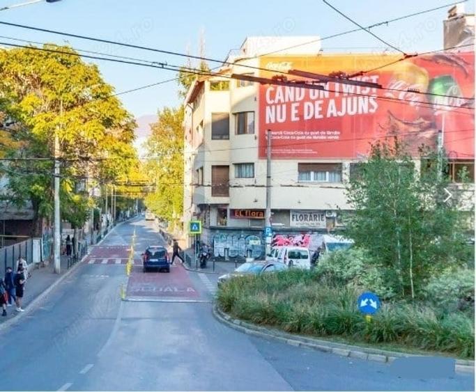 Garsonieră semidecomandată în Victoriei