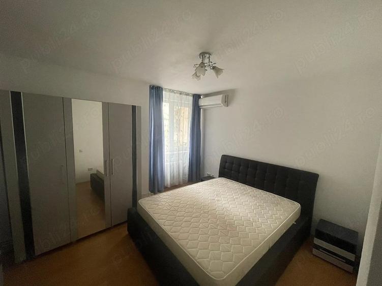 Apartament cu 4 camere decomandat în Lujerului