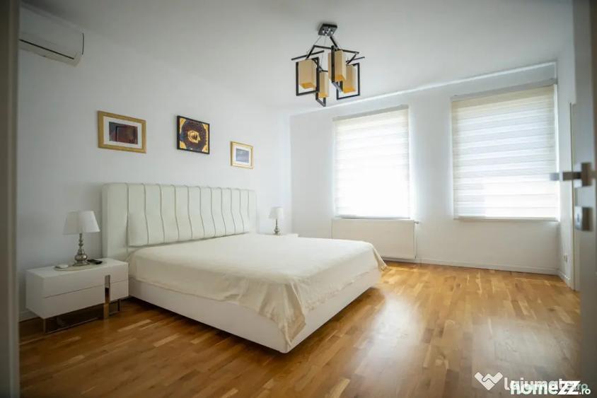 Apartament cu 5 camere decomandat în Central