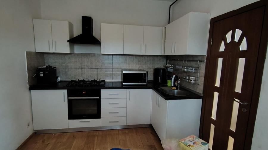 Casă cu 3 camere în Peregu Mic
