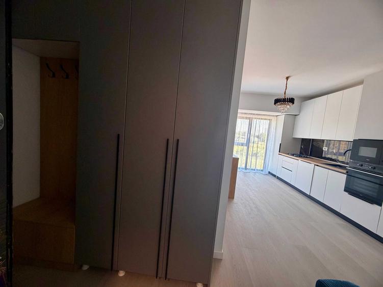 Apartament cu 2 camere decomandat în Băneasa