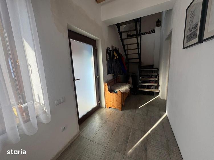 Casă cu 3 camere în Sibiel