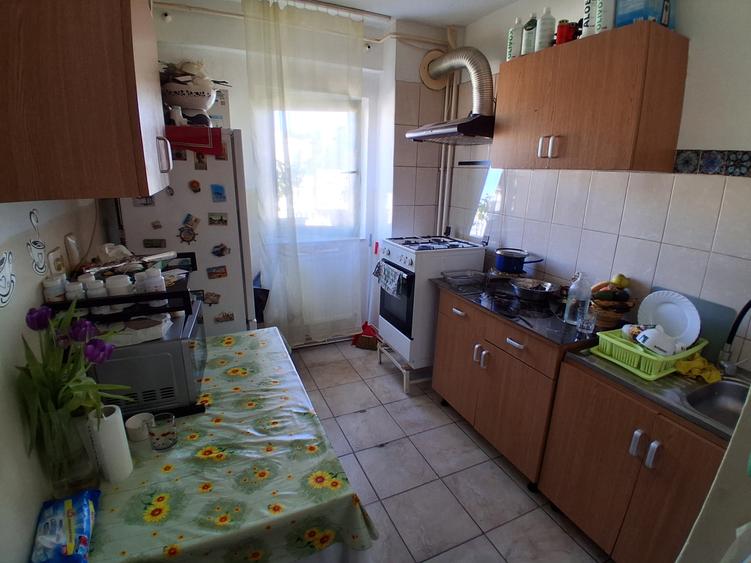 Apartament cu 2 camere decomandat în Gară