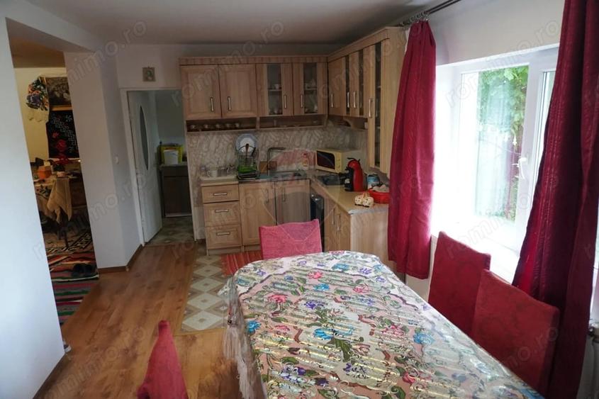 Casă cu 4 camere cu Teren 1895 Mp în Săliște