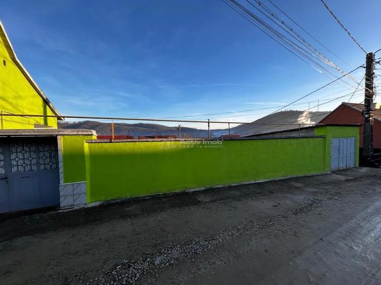Casă cu Teren 600 Mp în Central