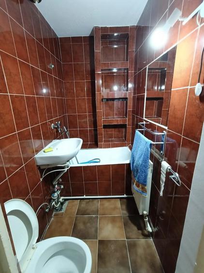 Apartament cu 2 camere decomandat în Viziru 1