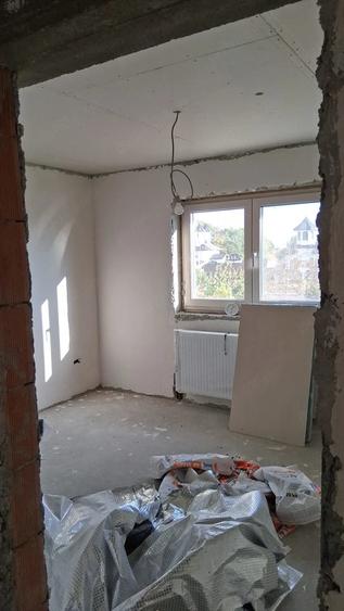 Casă cu Teren 400 Mp în Dumbrăveni