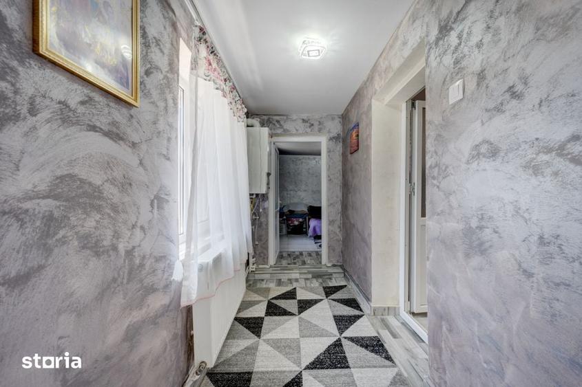 Casă cu 3 camere cu Teren 2200 Mp în Răcari