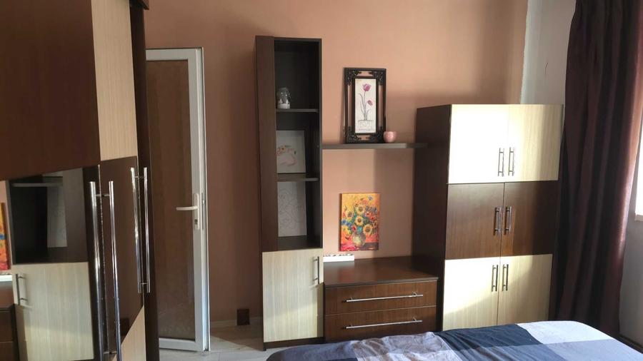 Apartament cu 2 camere decomandat în Petros