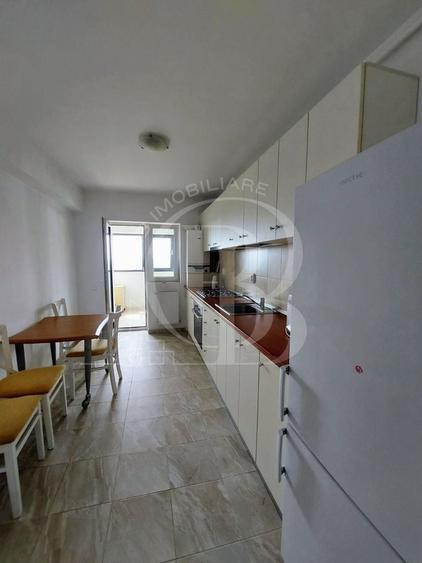 Apartament cu 2 camere decomandat, mobilat în Titan