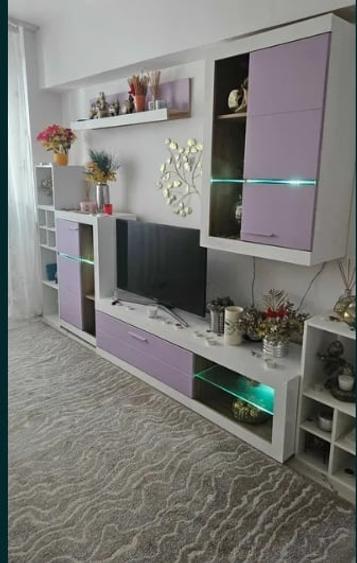 Apartament cu 2 camere semidecomandat, mobilat în Titan — fotografia 1