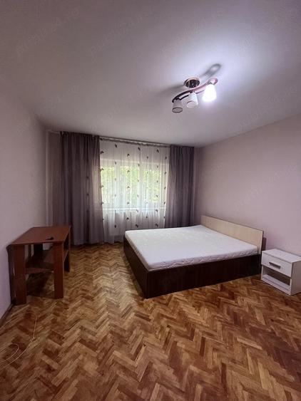 Garsonieră decomandată în Moara de foc