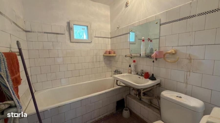 Apartament cu 3 camere în Lacul Tei