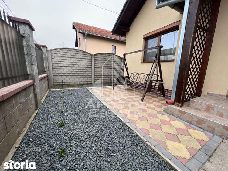 Casa individuala cu 3 camere , pe parter , curte ,in Giroc - 2