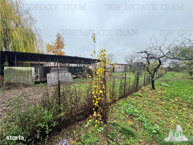 Casă cu 4 camere în Crovu