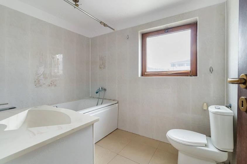 Casă cu 4 camere cu Teren 476 Mp în Chiajna