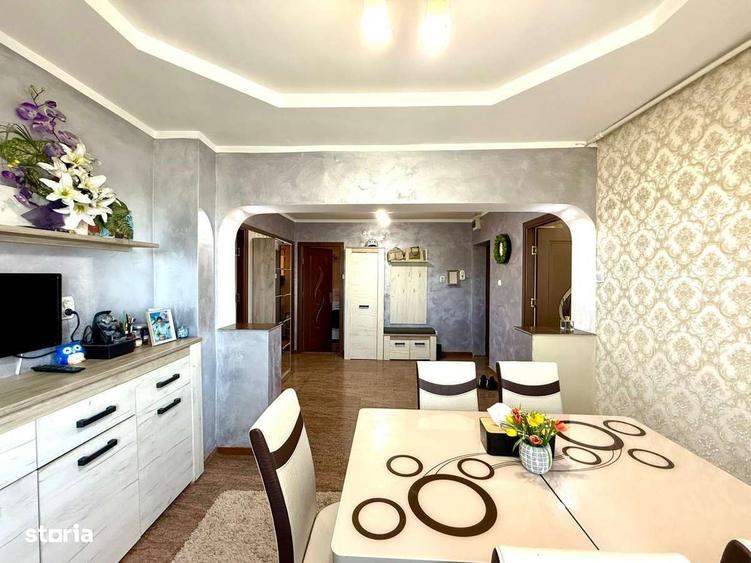 Apartament cu 3 camere decomandat în Central