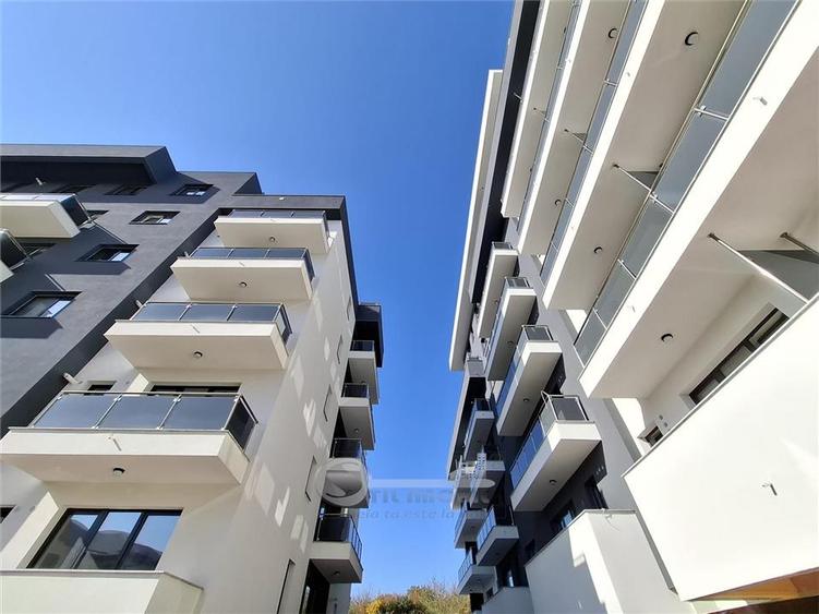 Apartament cu 3 camere decomandat în Galata