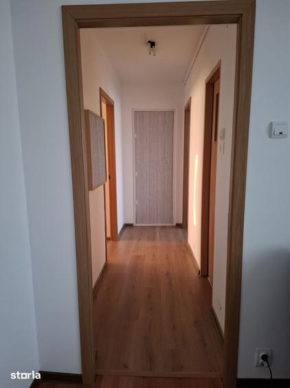Apartament cu 3 camere semidecomandat, mobilat în Militari