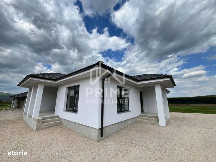 Casă cu 4 camere cu Teren 500 Mp în Oarda