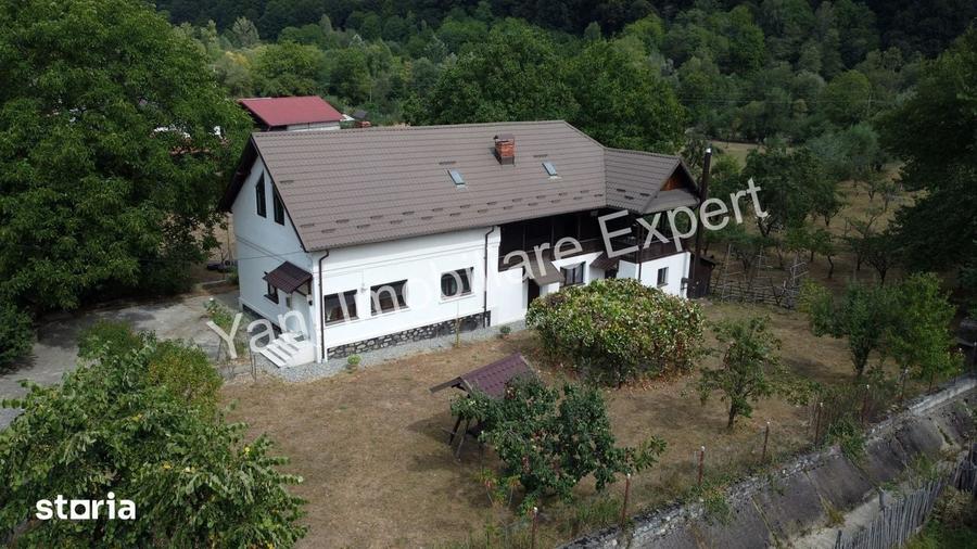 Casă cu 4 camere cu Teren 5146 Mp în Sălătrucu