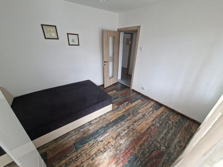 Apartament cu 2 camere semidecomandat în Tătărași