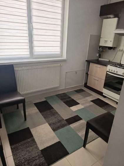 Apartament cu 2 camere semidecomandat în Florești