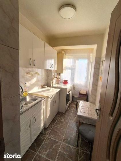 Apartament cu 2 camere semidecomandat în Micro 6