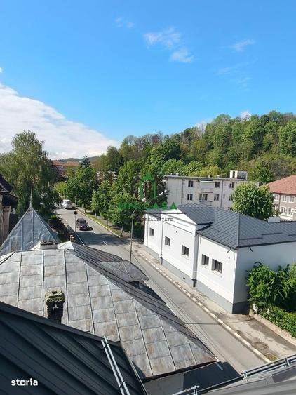 Apartament cu 3 camere în Mereșești