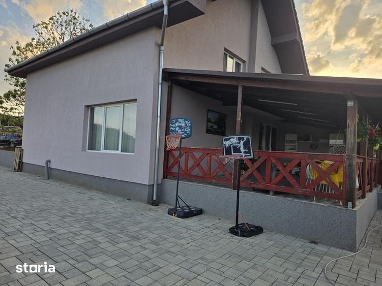 Casă cu 4 camere cu Teren 200 Mp în Oncea