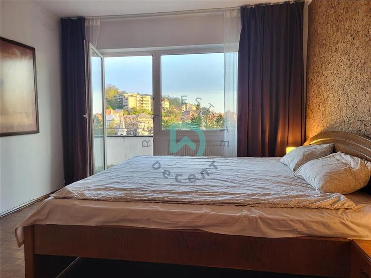 Apartament cu 2 camere semidecomandat, mobilat în Ultracentral