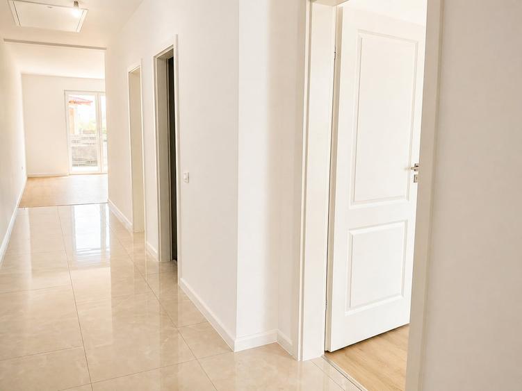 Duplex cu 3 camere cu Canalizare în Aeroport