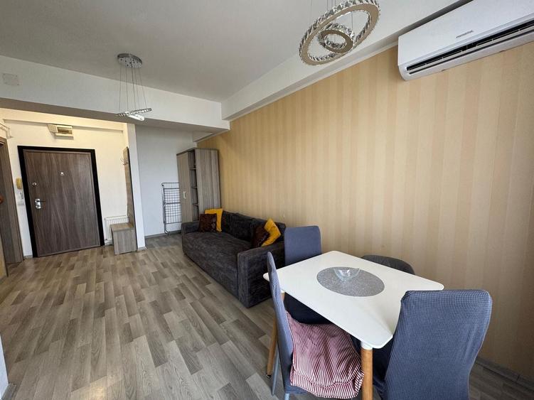 Apartament cu 2 camere semidecomandat, mobilat în Nord