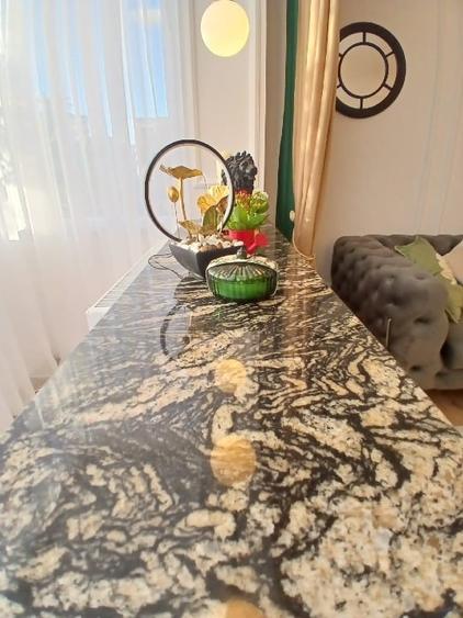 Apartament cu 2 camere, mobilat în Central