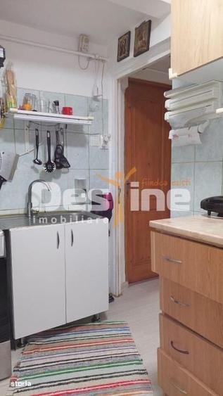 Casă cu 4 camere în Bănești
