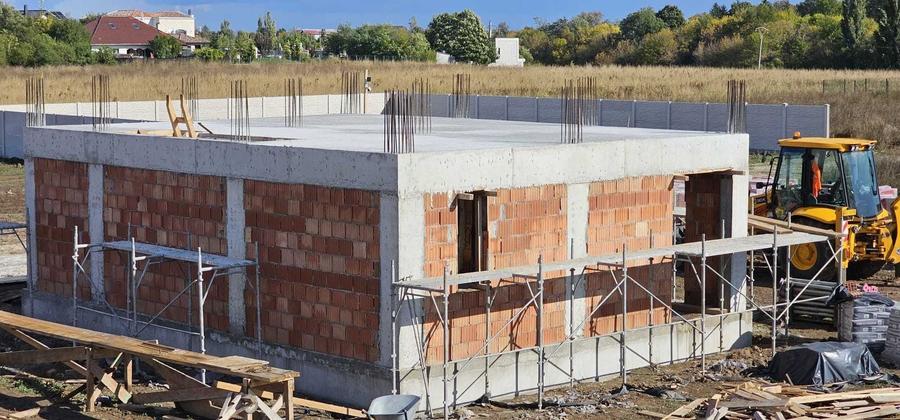 Casă cu 4 camere în Săftica