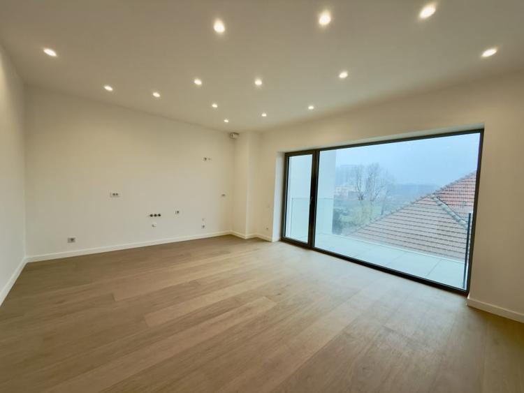 Apartament cu 2 camere decomandat, mobilat în Aviației