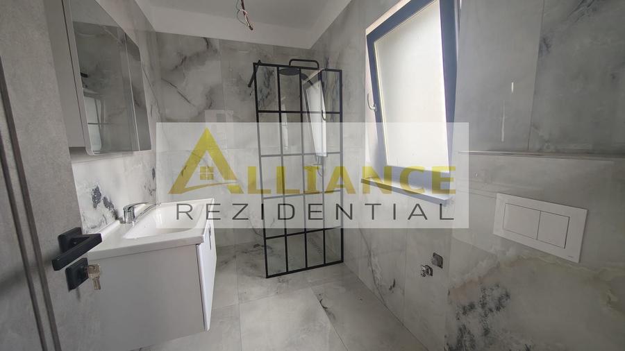 Casă individuală cu 4 camere cu Canalizare în Berceni